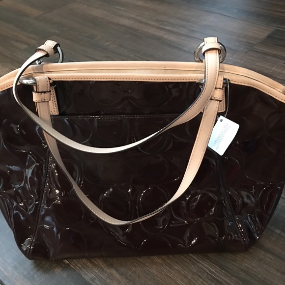 Coach purse and wallet - Picture 2 of 7